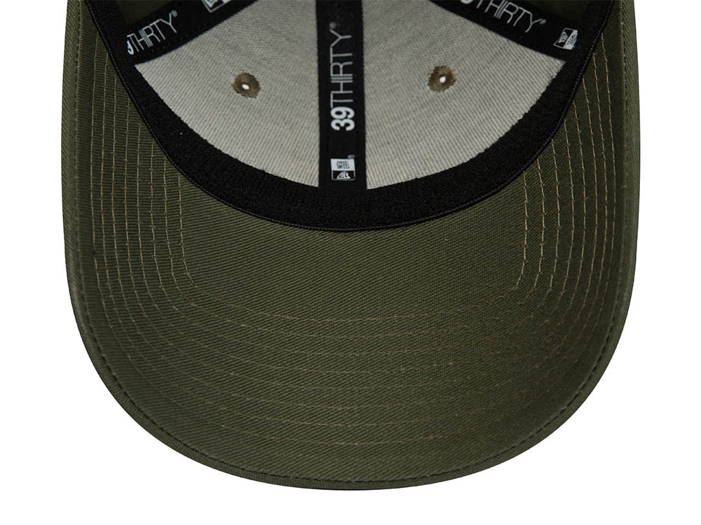 New Era New York Yankees League Essential Olive 39Thirty Stretch Cap