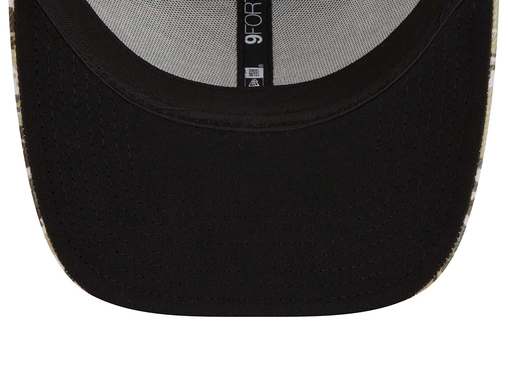 New Era New York Giants Salute to Service 21 9Forty Trucker Snapback Cap