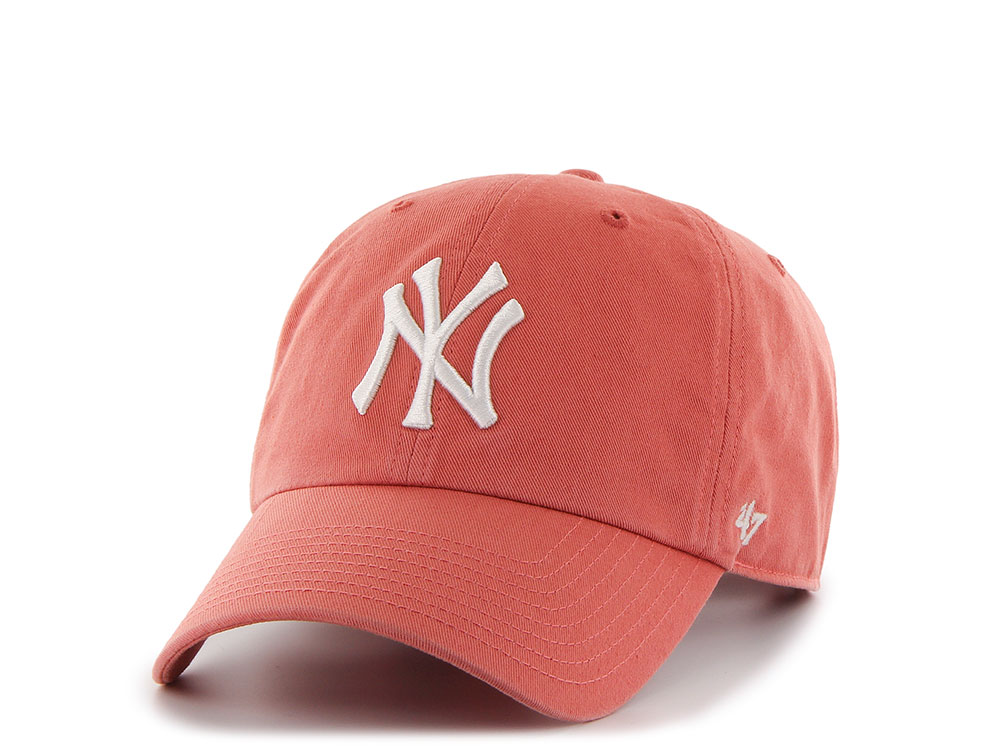 47Brand New York Yankees Clean Up Island Red Strapback Cap