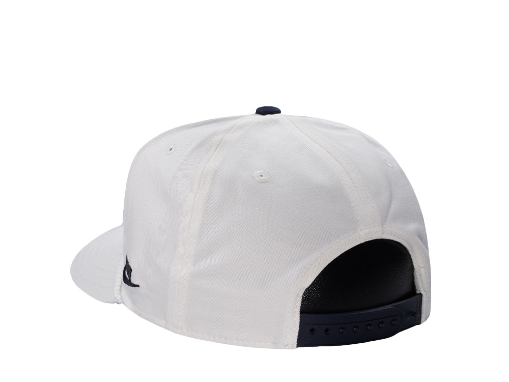 Nike New York Yankees 1927 Cooperstown White Edition Snapback Cap