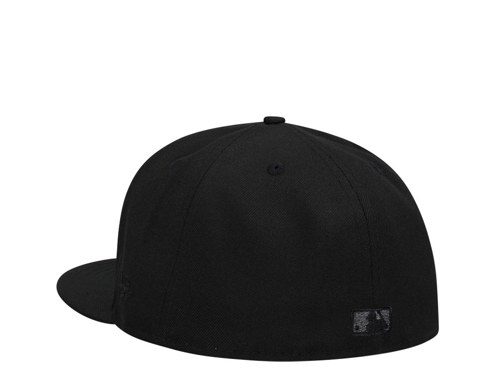 New Era Cleveland Guardians Black Pewter Metallic Edition 59Fifty Fitted Cap