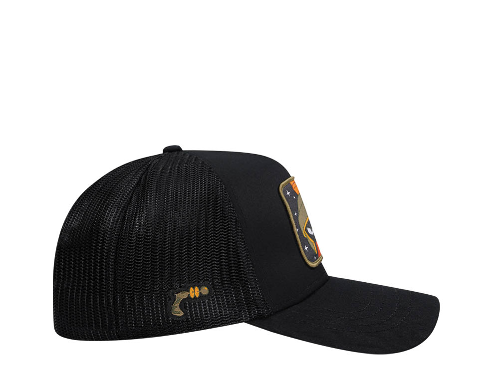 Capslab Looney Tunes Martian Black Trucker Snapback Cap