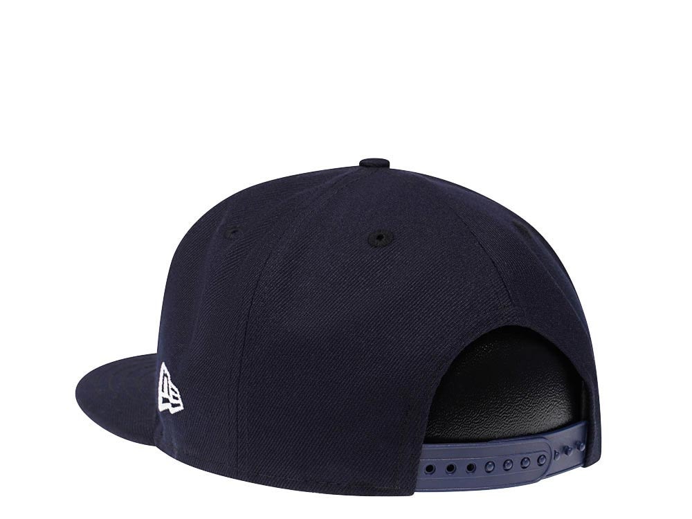 New Era Cleveland Guardians Navy Classic Edition 9Fifty Snapback Cap